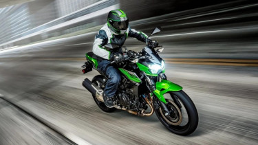 Ilustrasi Kawasaki Z250R. 