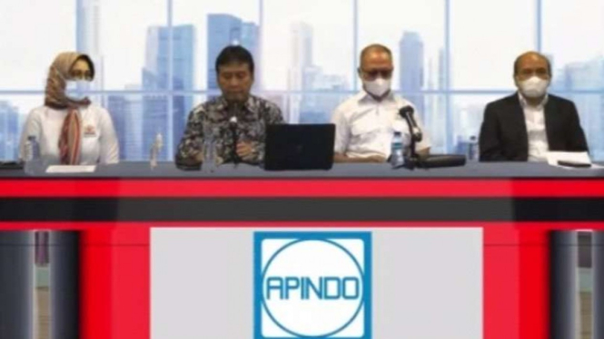 Apindo merespons penetapan UMP DKI Jakarta yang terlalu tinggi.