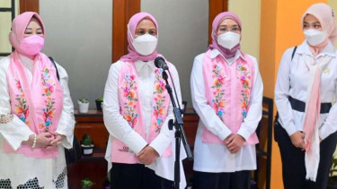 Pertemuan Ibu Negara Iriana Jokowi Dengan Penyintas Tindak Asusila, Bandung