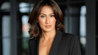 Davina Veronica.