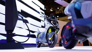 Asyik, Yamaha Resmi Kenalkan Motor Listrik