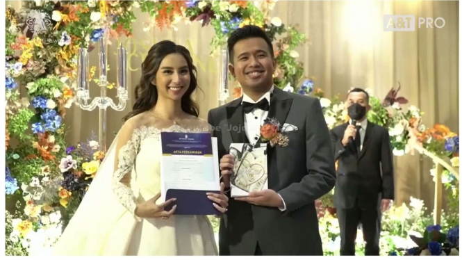 Momen Pernikahan Joshua Suherman dan Clairine Clay