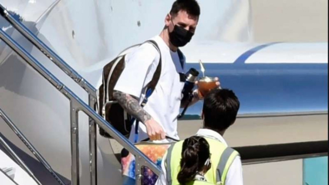 Lionel Messi pergi berlibur.
