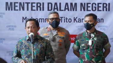 Menteri Dalam Negeri, Tito Karnavian.