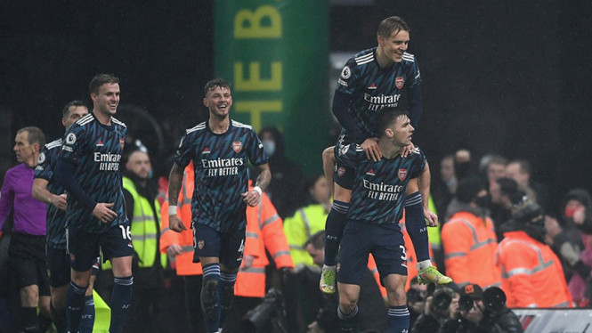 Pemain Arsenal rayakan gol ke gawang Norwich City