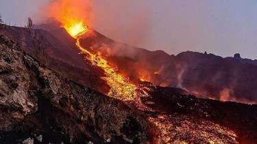Erupsi Gunung berapi Cumbre Vieja di La Palma, Kepulauan Canaria, Spanyol.