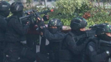 VIVA Militer: Pasukan Yonif Raider 400/Banteng Raiders