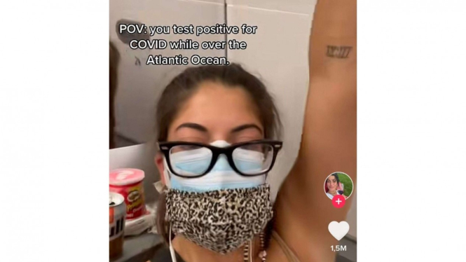 Wanita asal Chicago karantina di pesawat