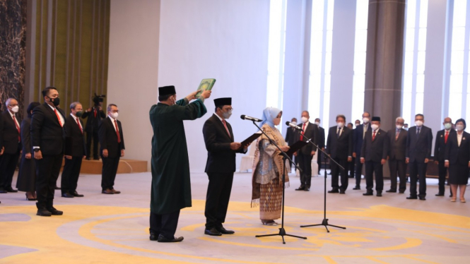Pelantikan Juda Agung dan Aida sebagai Deputi Gubernur Bank Indonesia