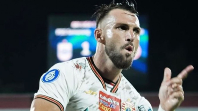 Selebrasi striker Persija Jakarta, Marko Simic