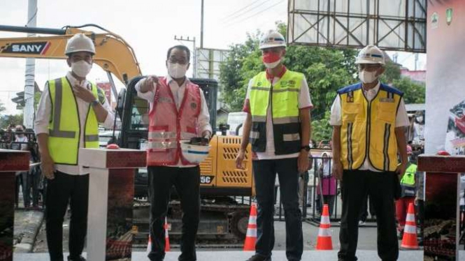 Peletakan Batu Pertama Pembangunan Jalur Rel Ganda dan Rel Layang Simpang Joglo.