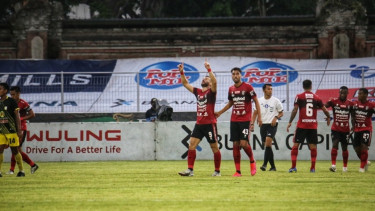 Selebrasi pemain Bali United, Ilija Spasojevic.