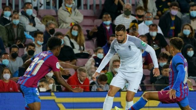 Pertandingan Granada vs Barcelona