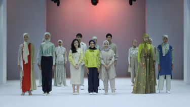 Pendiri KAMI, yakni Istafiana Candarini, Nadya Karina, dan Afina Candarini. 