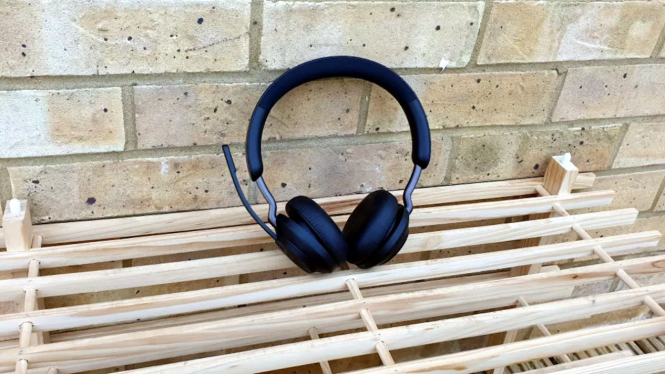 jabra Evolve2 65