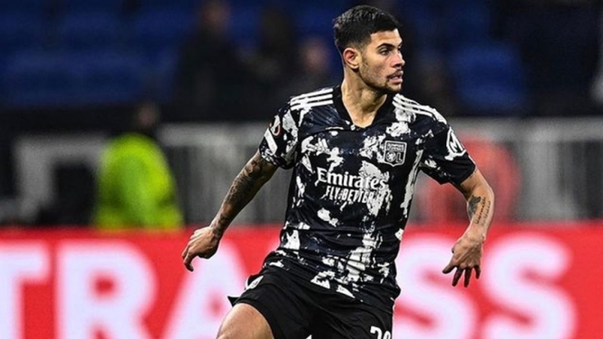 Gelandang Lyon, Bruno Guimaraes