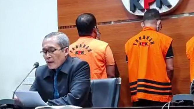 Wakil Ketua KPK, Alexander Marwata umumkan penetapan tersangka Bupati Penajam Paser Utara Abdul Gafur Mas'ud (AGM).