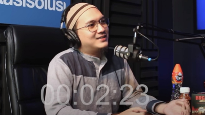 Egi John.