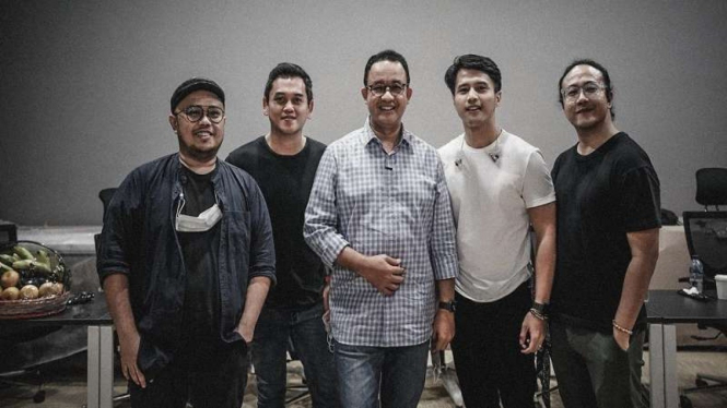 Anies Baswedan mengundang Grup Band Nidji menjajal sound system Stadion JIS