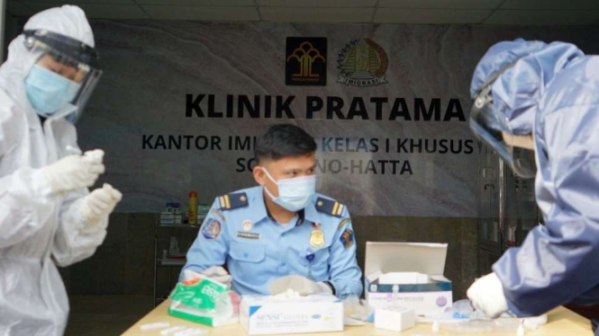 Test COVID-19 di Kantor Imigrasi Kelas I Khusus TPI Soekarno-Hatta