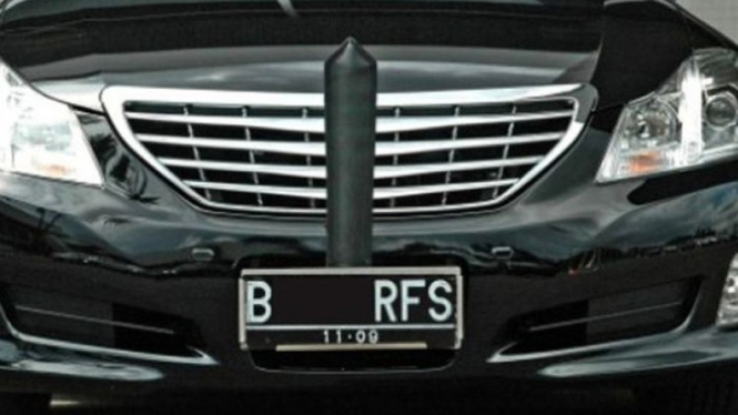 Ilustrasi pelat RFS.