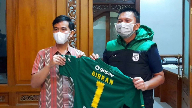 Azrul Ananda bersama  Gibran Rakabuming Raka