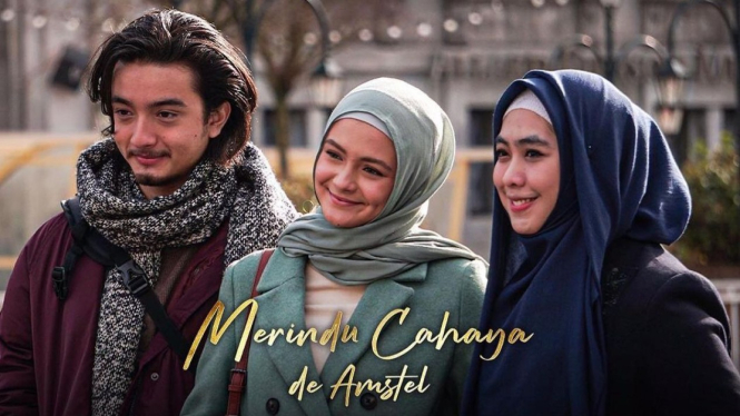 Film Merindu Cahaya de Amstel