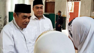 Mantan Walikota Pekanbaru dua periode, Herman Abdullah MM. 