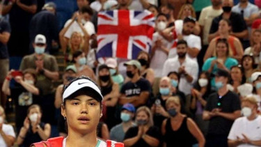 Petenis asal Inggris, Emma Raducanu.