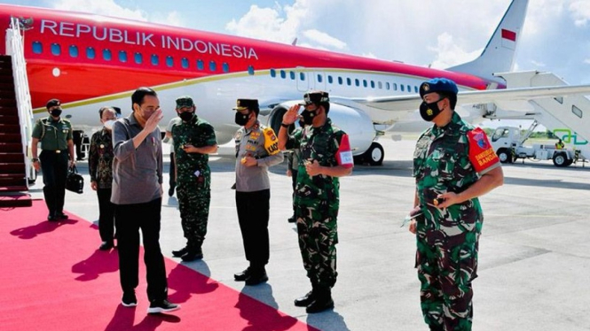 Letjen TNI Maruli saat menyambut Presiden Jokowi beberapa waktu lalu.