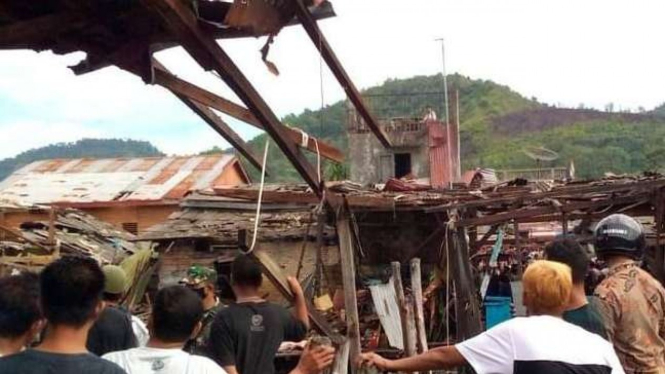 Lokasi ledakan hebat diduga akibat bom ikan di Sibolga.