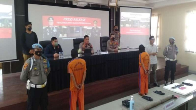 Polres Karawang menangkap istri pembunuh suaminya di Karawang