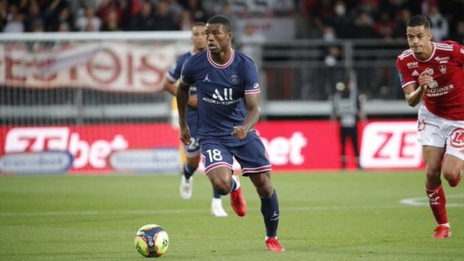 Gelandang Paris Saint-Germain, (PSG) Georginio Wijnaldum