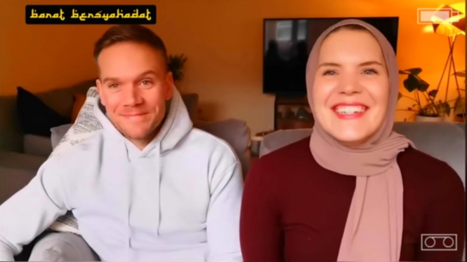 Kakak-adik asal Inggris ini ungkap momen luar biasa dari mendengarkan Azan