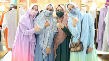 Busana muslim.