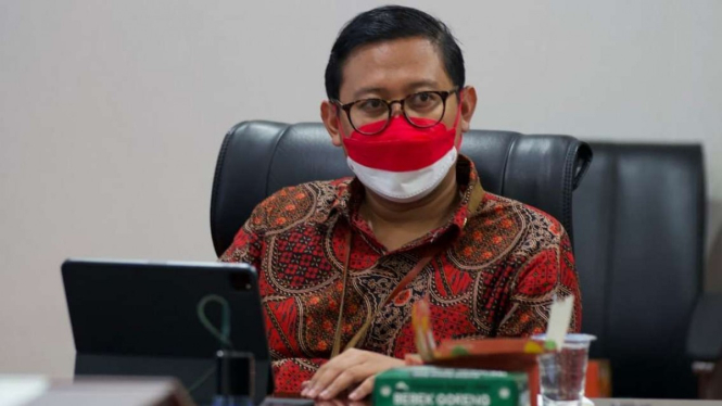 Tenaga Ahli Utama Kantor Staf Presiden (KSP), Abraham Wirotomo