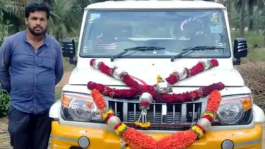 Pembeli Mahindra Bolero yang dipermainkan sales mobil.