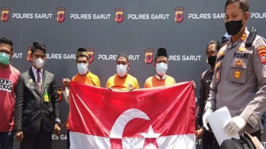 Tiga orang pengikut Negara Islam Indonesia (NII) ditetapkan sebagai tersangka