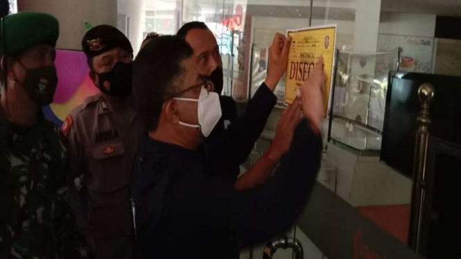 Mal di Bandung disegel lantaran langgar prokes saat gelar atraksi barongsai