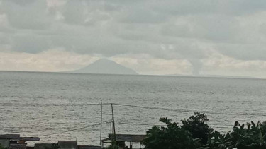 Gambaran Anak Gunung Krakatau habis erupsi bersamaan hari gempa di Banten