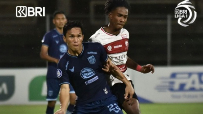 Madura United vs Persela Lamongan