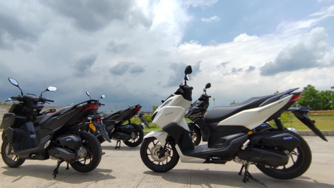Honda Vario 160.