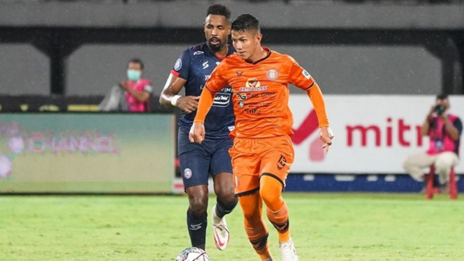 Pertandingan Arema FC melawan Persiraja Banda Aceh
