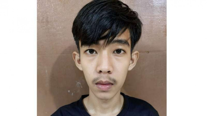 Edo Rizki, pemuda geng motor berusia 18 tahun tersangka pembacokan wanita 