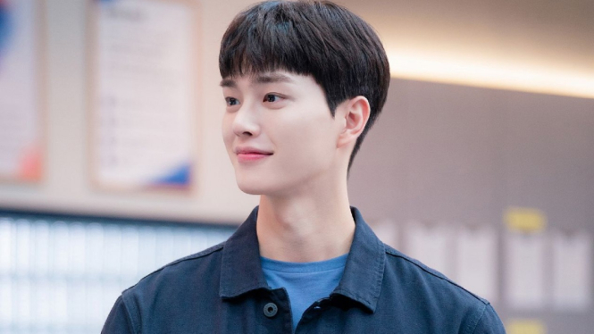 Song Kang di Forecasting Love and Weather.