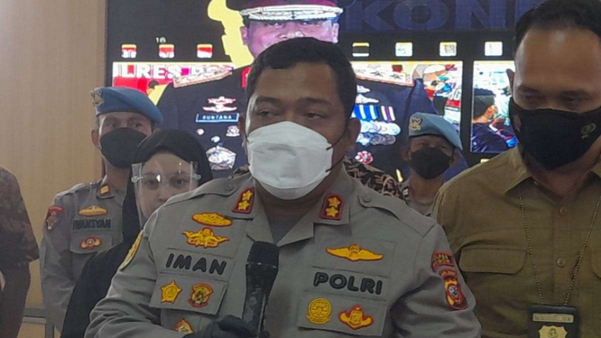 Kapolres Bogor AKBP Iman Imanuddin saat konferensi pers kasus pembunuhan.
