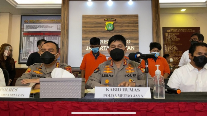 Polisi merilis kasus pembunuhan pria di TPU Kober Ulujami, Jakarta Selatan