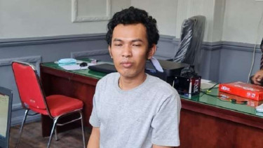 Tahanan Polres Batanghari bernama Joko Pornomo, pada Senin, 14 Februari 2022, menyerahkan diri didampingi keluarga ke Polres setelah buronan selama hampir tiga bulan melarikan diri dengan cara berjalan kaki ke Bayung Lincir, Sumatera Selatan.