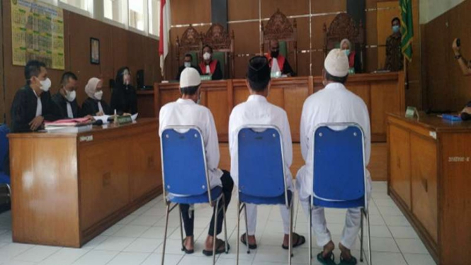 Sidang perdana tiga jenderal NII di PN Garut