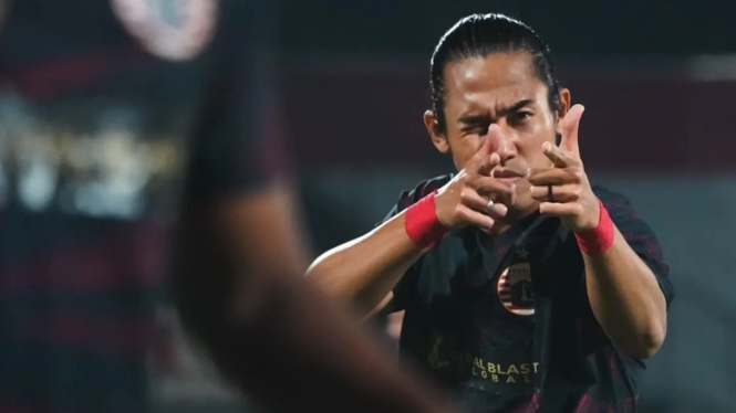 Bek Persija Jakarta, Ryuji Utomo